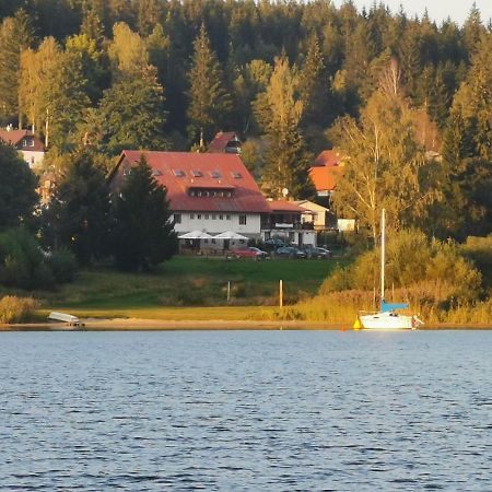 Penzion Tomy Na Plazi Hotel Frymburk Exterior foto