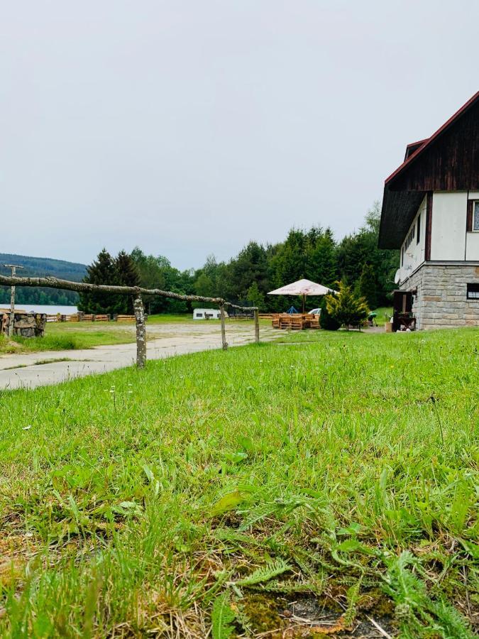 Penzion Tomy Na Plazi Hotel Frymburk Exterior foto