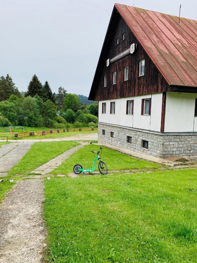 Penzion Tomy Na Plazi Hotel Frymburk Exterior foto