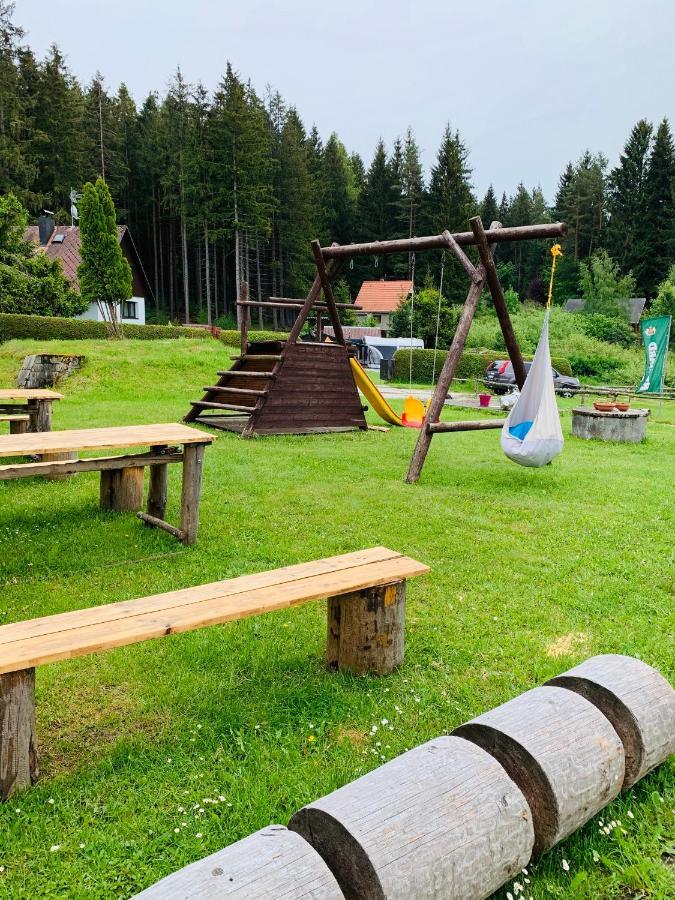Penzion Tomy Na Plazi Hotel Frymburk Exterior foto