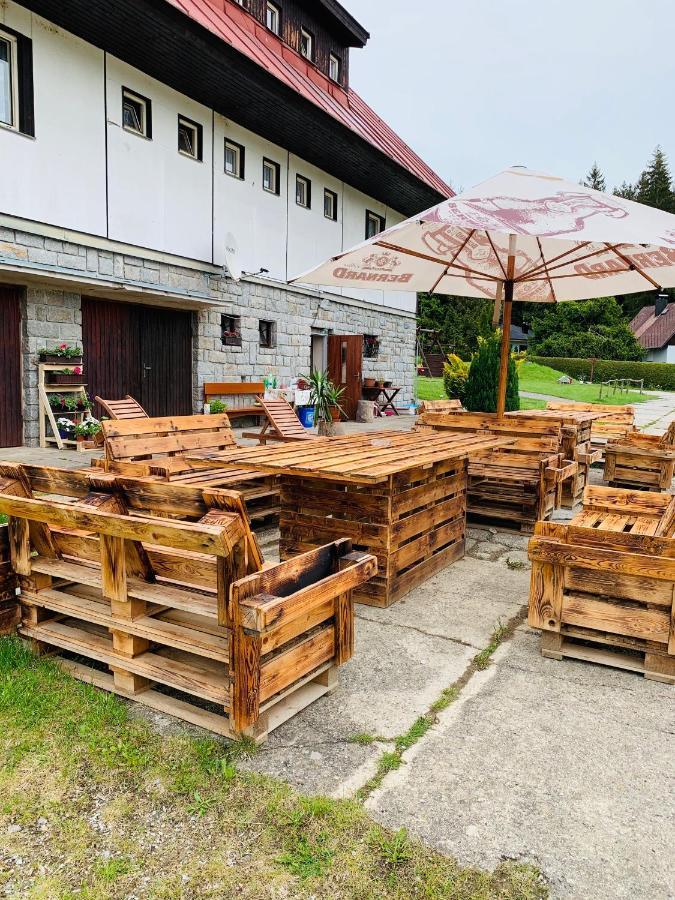 Penzion Tomy Na Plazi Hotel Frymburk Exterior foto